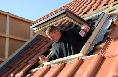Pose de fenêtres de toit Velux à Houeydets
